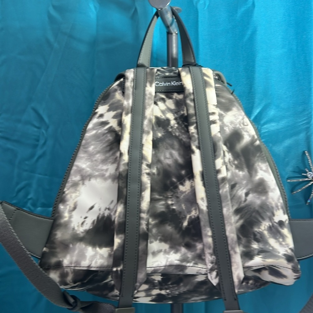 Calvin Klein backpack - Picture 2 of 6